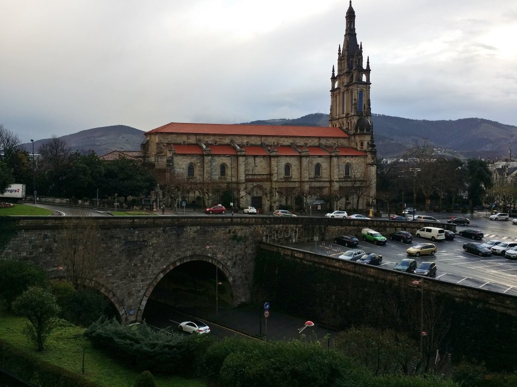 Panoramic view of the Basilica of Begoña