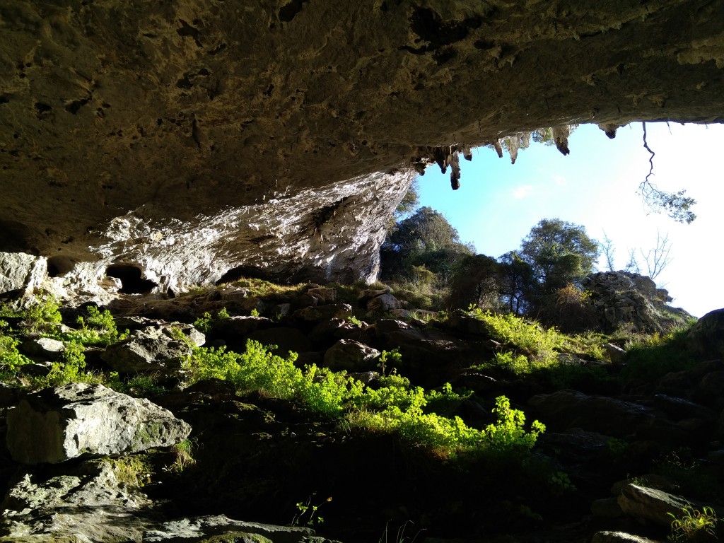 escalada-en-las-cuevas-de-baltzola