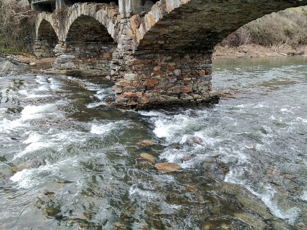 Base del puente Vía verde del Parque Lineal del Nervión
