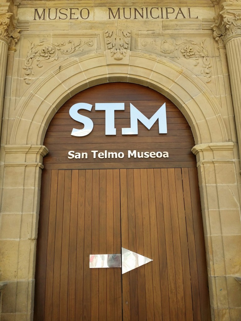 Entrada antigua Museo San Telmo