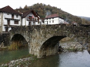 Puente medieval Otsagabia