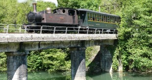 Tren de vapor del Museo Vasco del Ferrocarril