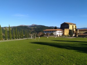 colegiata-de-ziortza-y-montes-cercanos