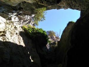 cuevas-de-baltzola-desde-el-interior