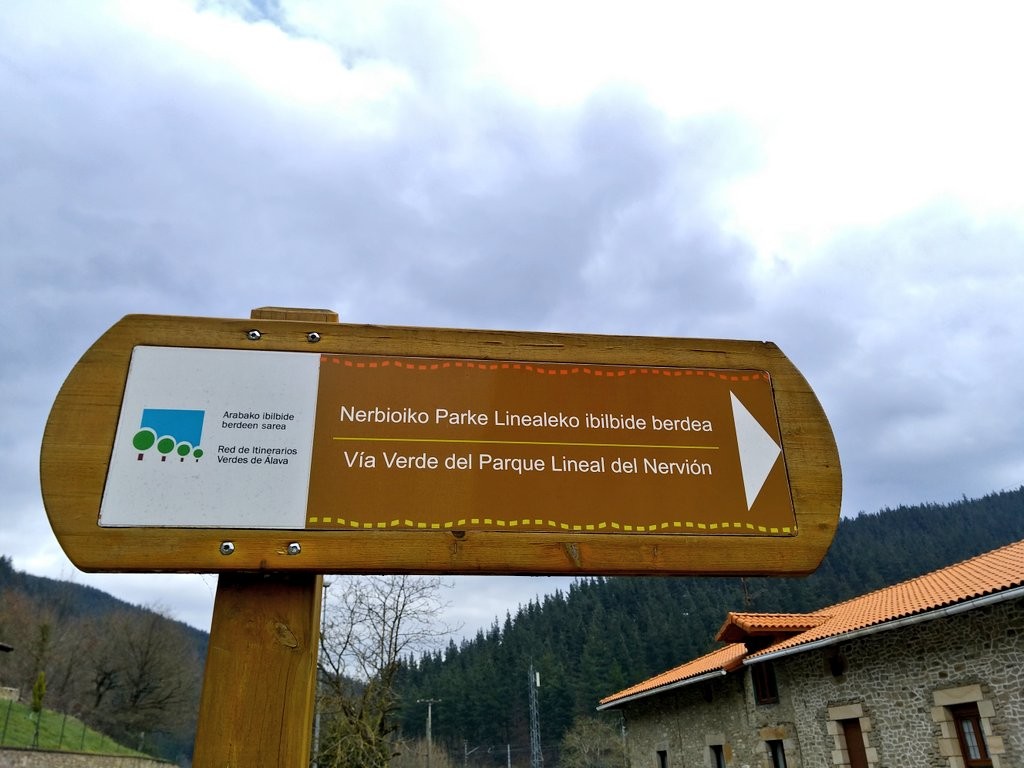 Cartel Vía verde del Parque Lineal del Nervión