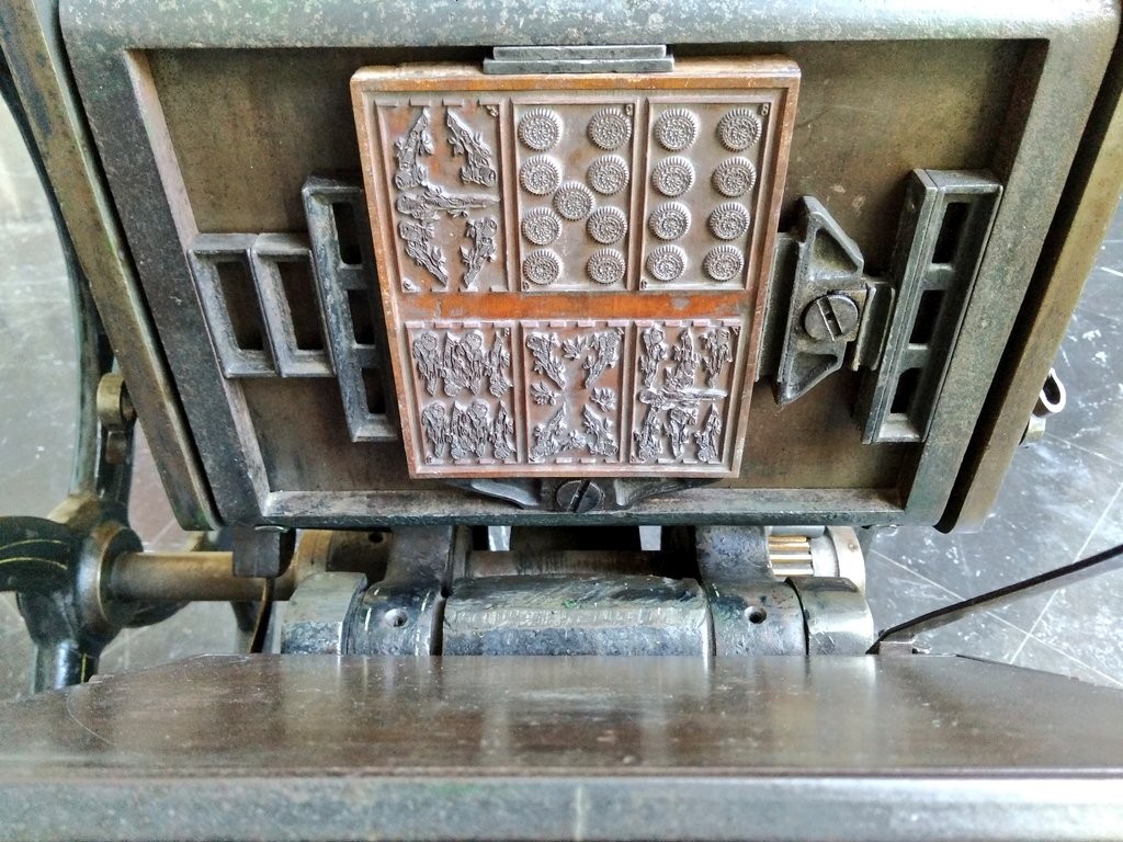 Maquinaria fabricación naipes, Museo Bibat