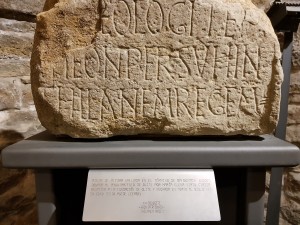 Piedra del origen de Olite en las galerias subterraneas de Olite
