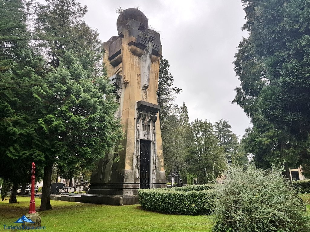 Capilla Chávarri, cementerio de Bilbao