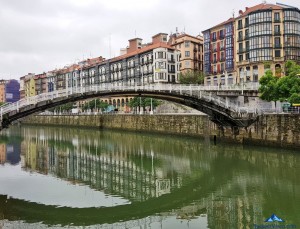 Puente en Bilbao, Casco Viejo, Bilbi