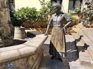 Escultura, El enigma del euskera Zumaia