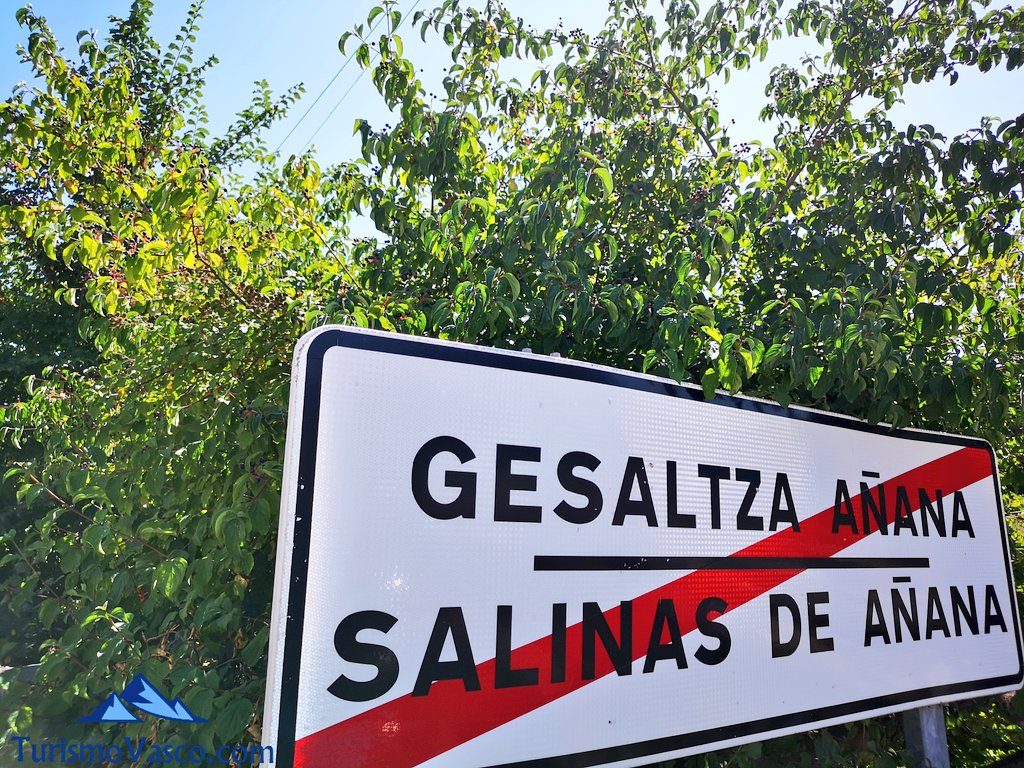 sign salinas de añana, ruta salinas de añana, salt marshes of añana, salt marshes of añana route