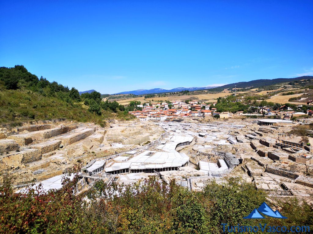 salt valley from the heights, añana salt flats route