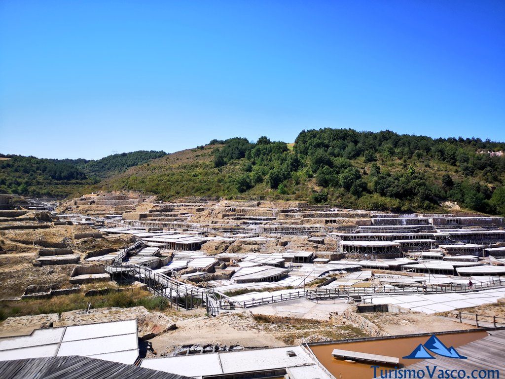 salty valley, salty valley route salinas de añana