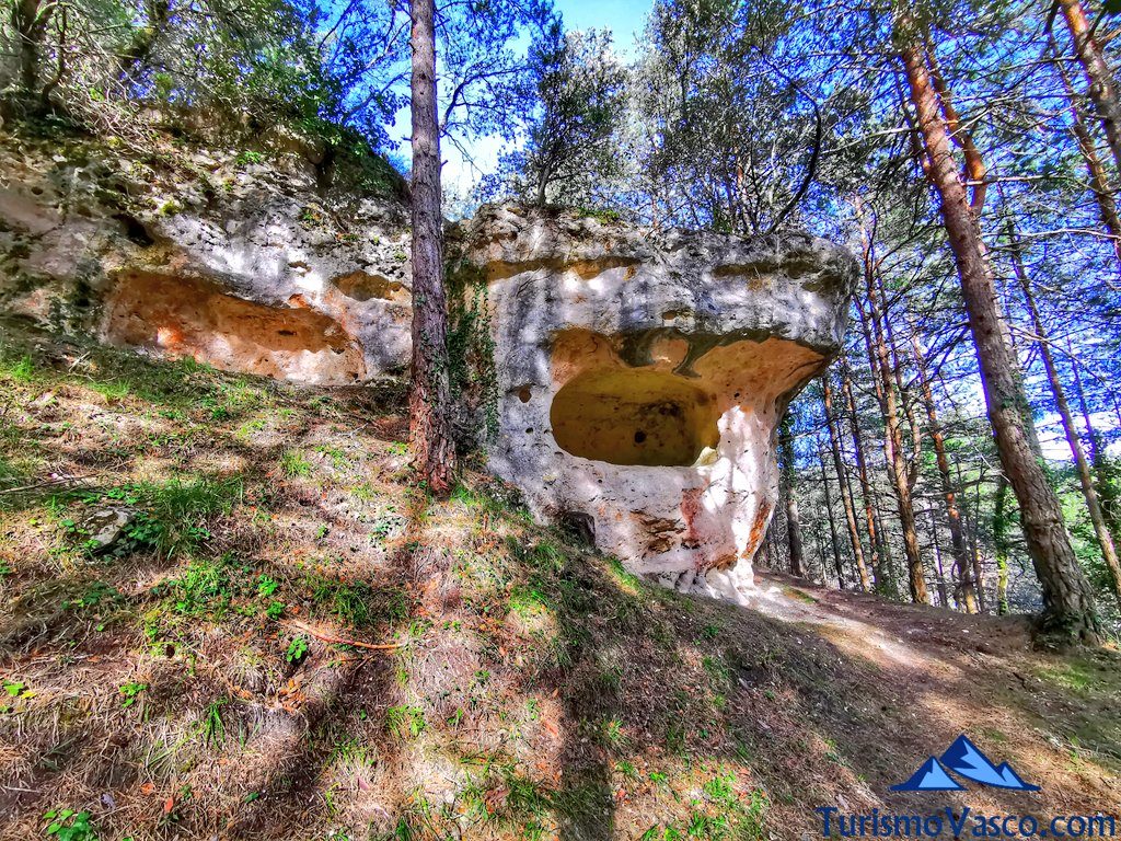 tobillas caves, Valdegovía caves, Valdegovía caves