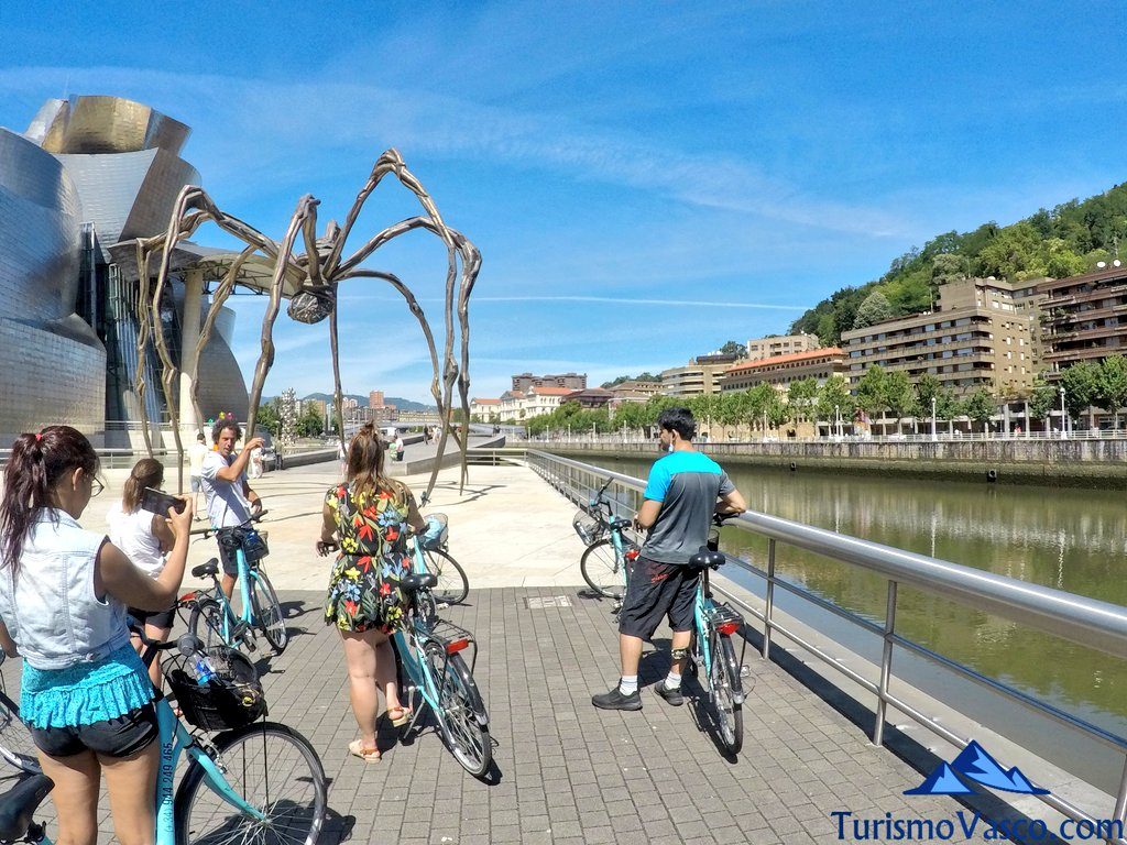 araña guggenheim, visitas guiadas en Bilbao
