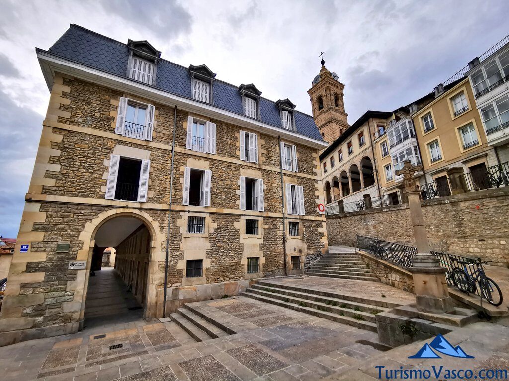 the arches, old town, medieval quarter, what to see in Vitoria Gasteiz, what to see in Vitoria Gasteiz