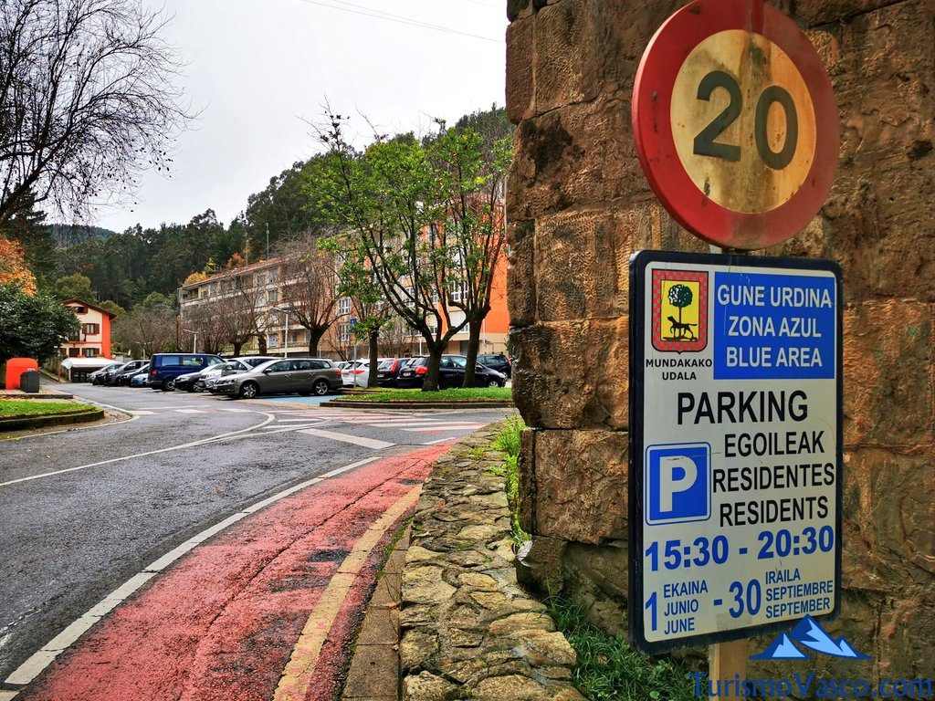 parking, parking, Mundaka what to see and do