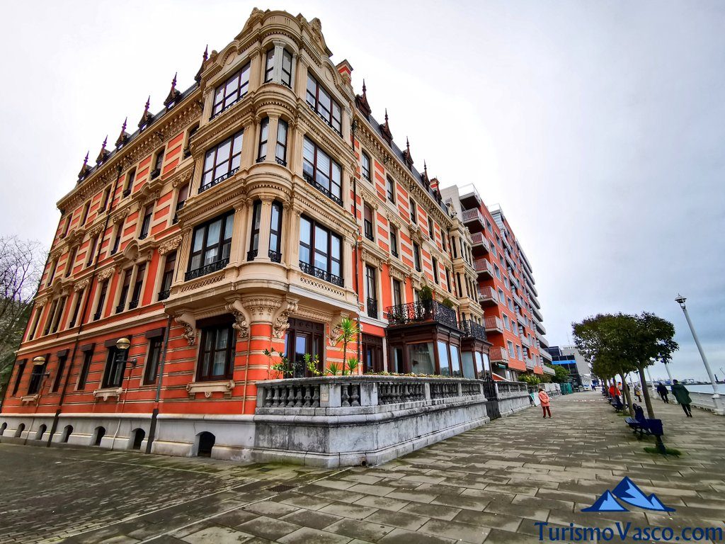 historical buildings next to the river, Portugalete what to see and do