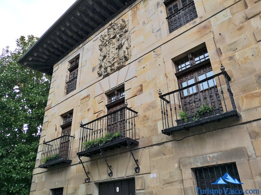 Palacio Lardizabal, ayuntamiento de Segura, qué ver en Segura
