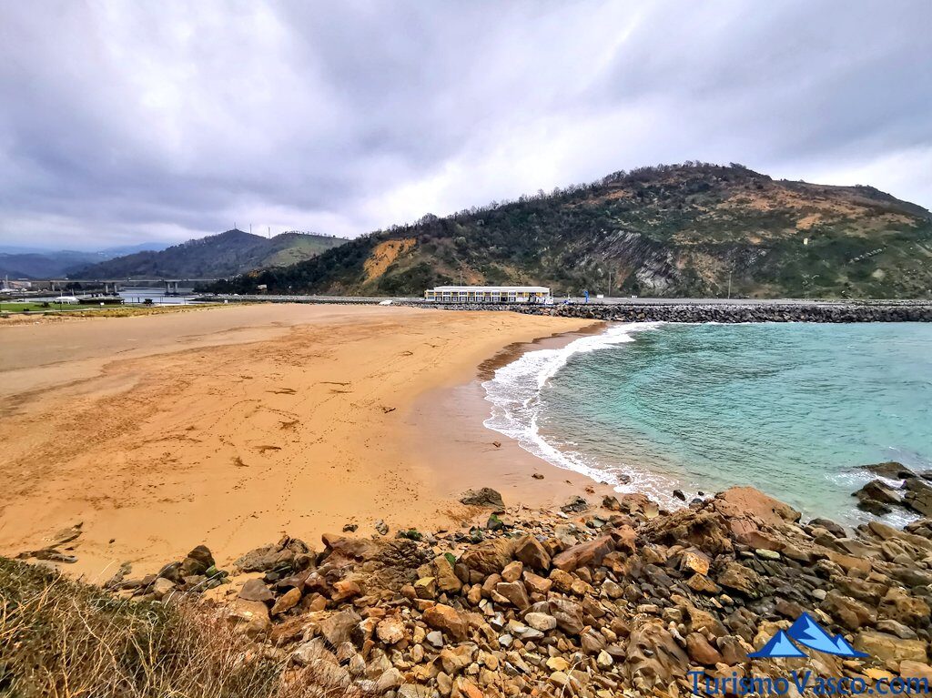 antilla beach from Orio cliffs, what to see in Orio