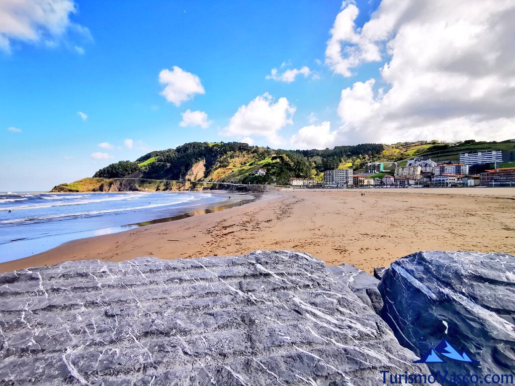 Deba beach, Deba beach, santiago beach, what to see in Deba