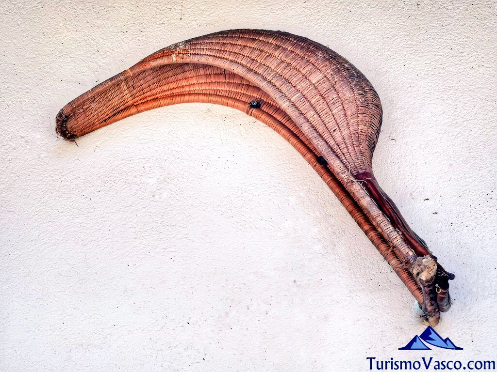 wicker basket of basket tip in Markina Xemein, what to see in Markina Xemein