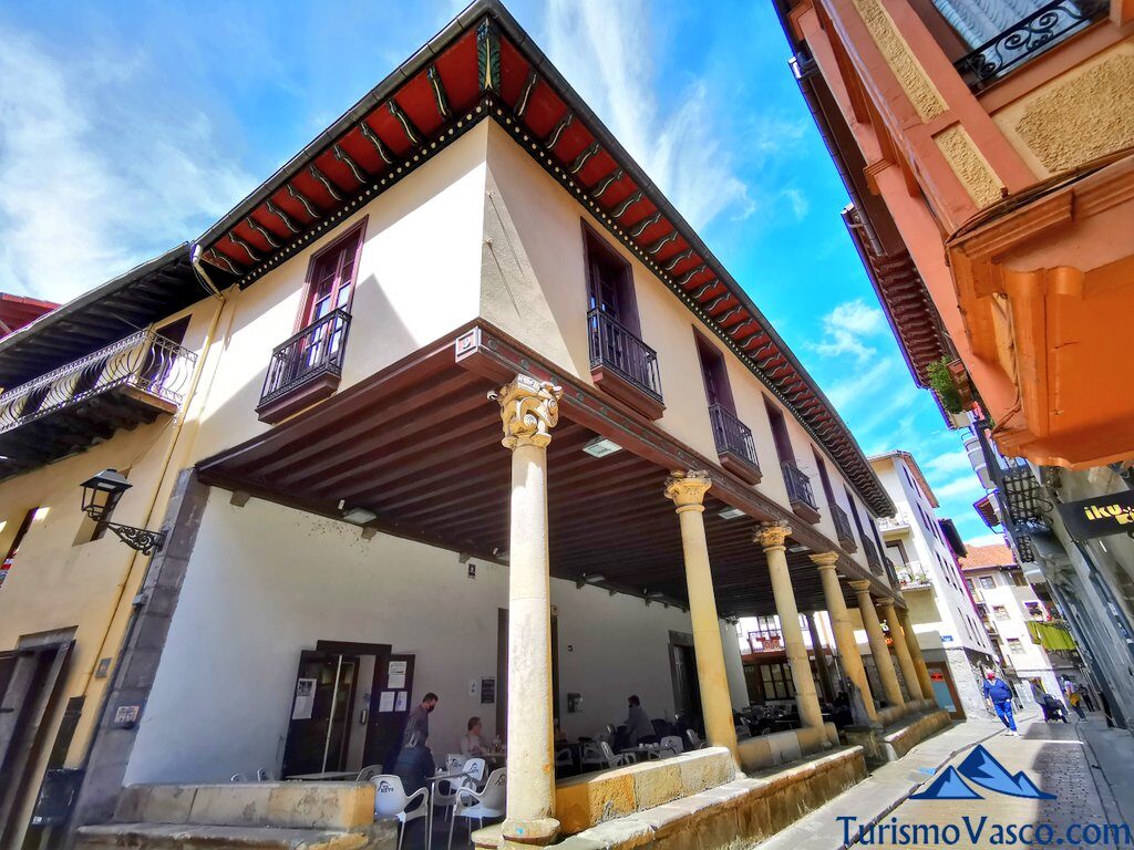 kontzekupe, old town hall of markina xemein, what to see in Markina Xemein