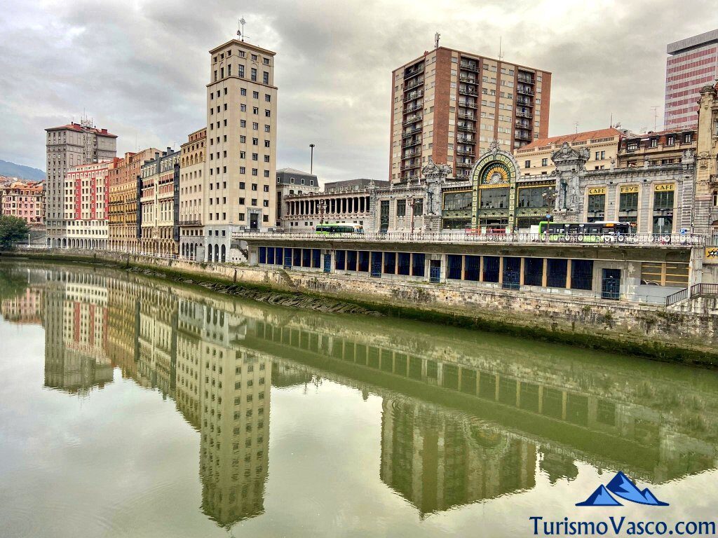 ría de bilbao y rascacielos, qué ver bilbao