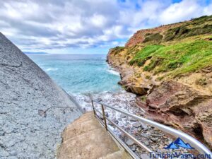 escaleras de la playa de algorri, flysch de zumaia, geoparkea