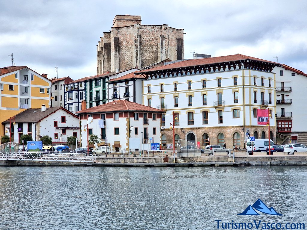 guided tours in Zumaia, guided tours of the Zumaia flysch, Geopark