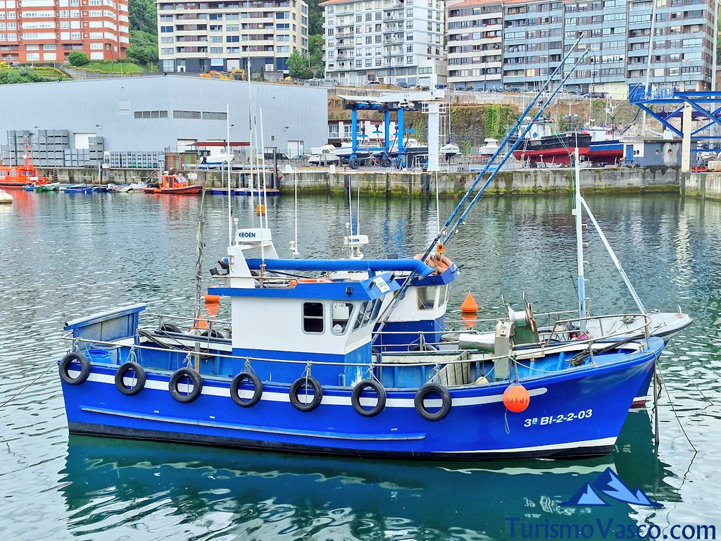 fishing boat in Bermeo