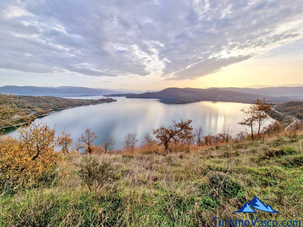 embalse ullibarri gamboa, ruta Alto de Urbina