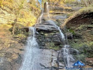 Uguna waterfall, route to the most beautiful waterfalls in the Basque Country