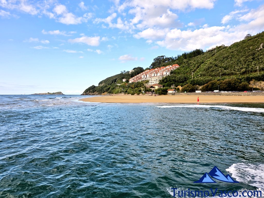 ruta en barco playa de laida, urdaibai