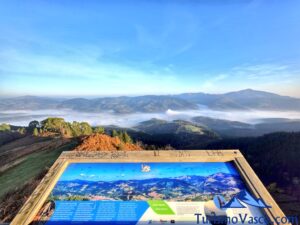 Ilso viewpoint information panel, Zalla