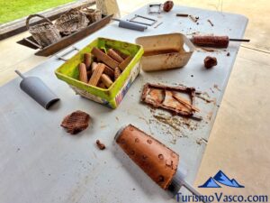 children's experiences in Bizkaia, Basque Country, tile workshop in Elorrio