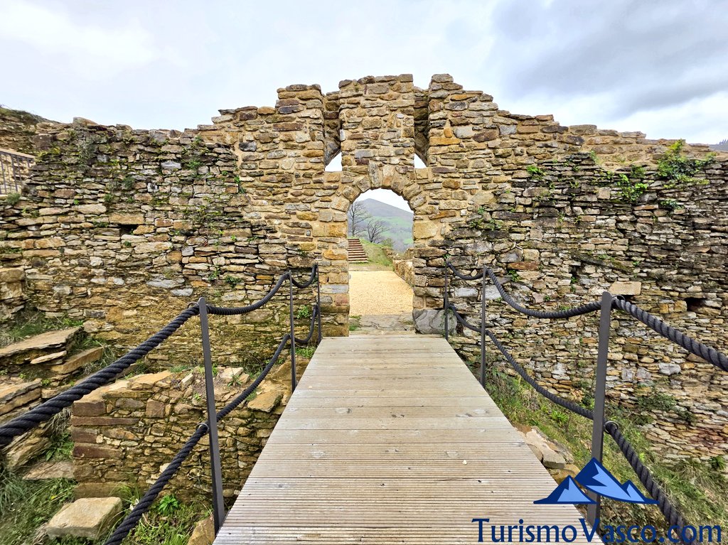 visita guiada al castillo de Balmaseda
