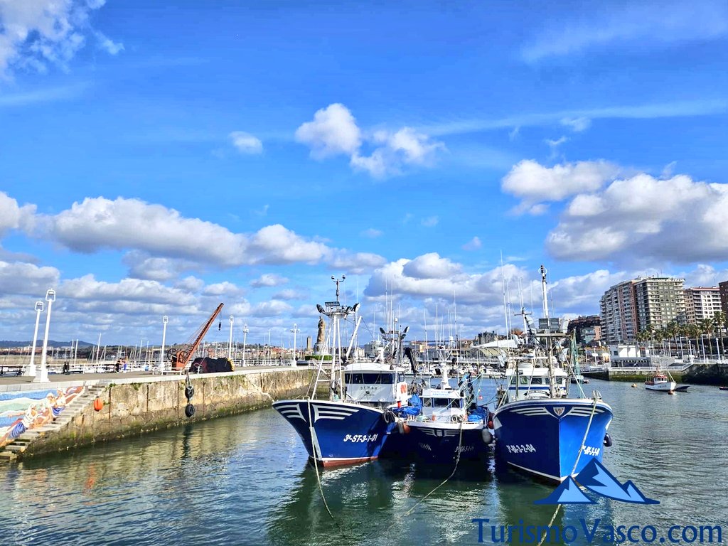 barcos pesqueros en santurtzi, visita guiada en santurtzi