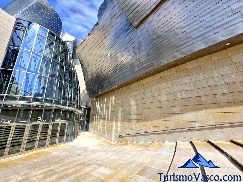 guggenheim bilbao, visitas guiadas