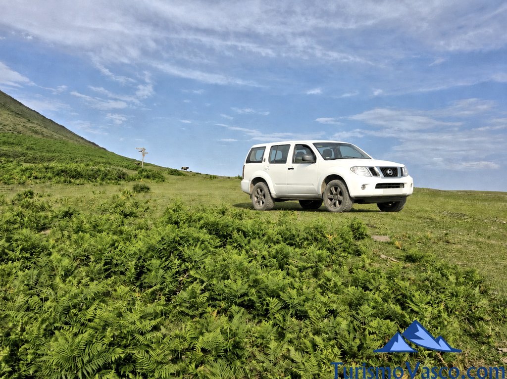 Rutas en 4x4 en karrantza, visitas guiadas